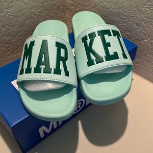 Market Men's Size 9 Women's Size 10. 5 Standard Slide Sandals Sage New In Box